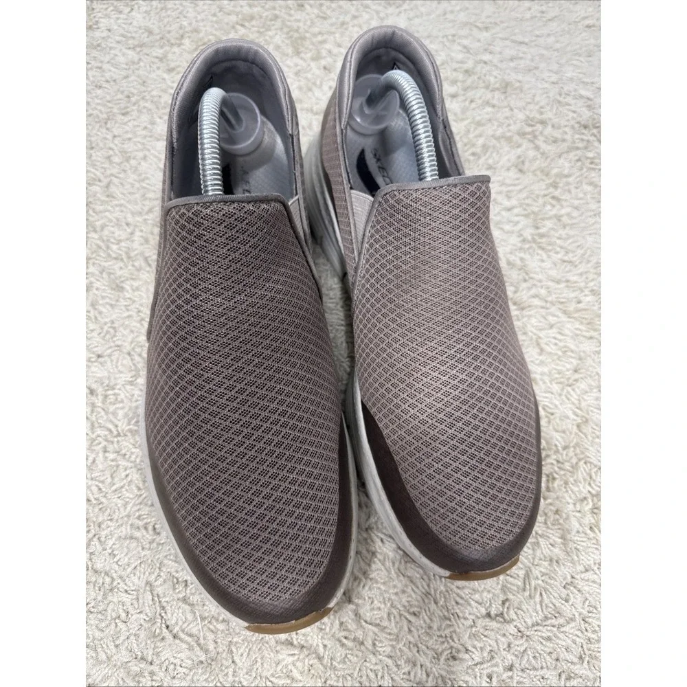 Skechers Mens Go Walk Arch Fit Slip On Comfort Sneakers Taupe Brown‎ Size 8.5M